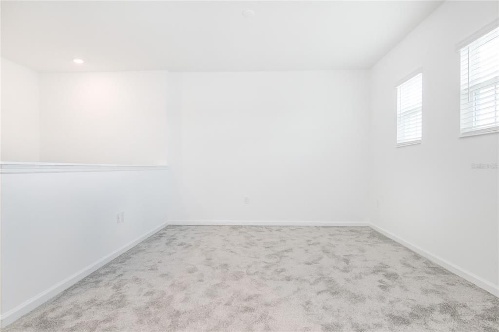 For Rent: $2,400 (6 beds, 3 baths, 2634 Square Feet)