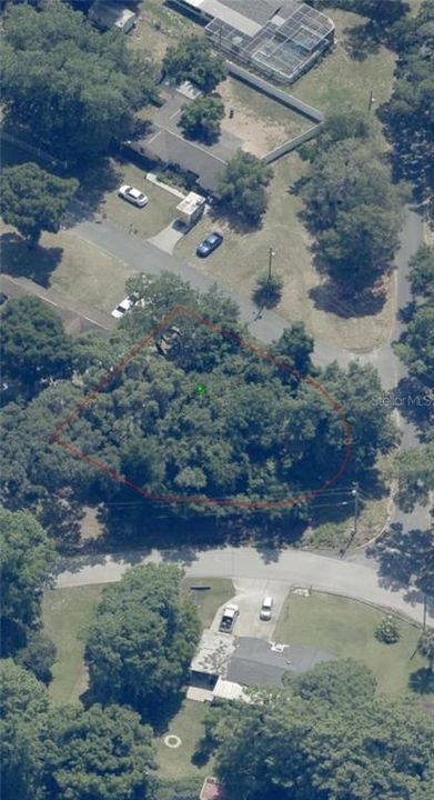 На продажу: $22,500 (0.27 acres)