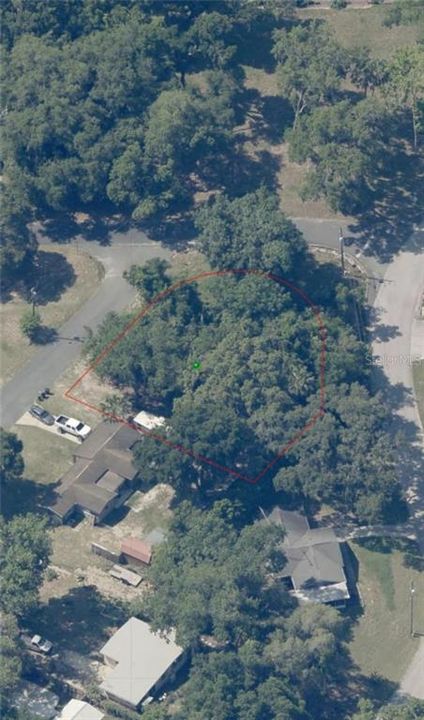 На продажу: $22,500 (0.27 acres)