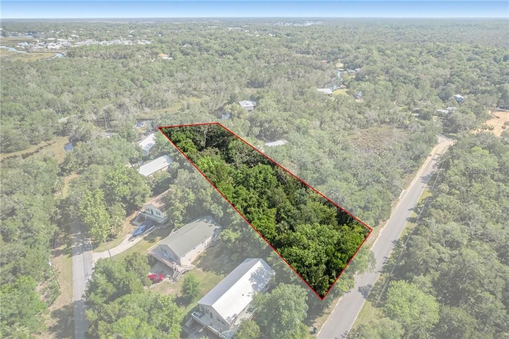 En Venta: $105,000 (0.95 acres)