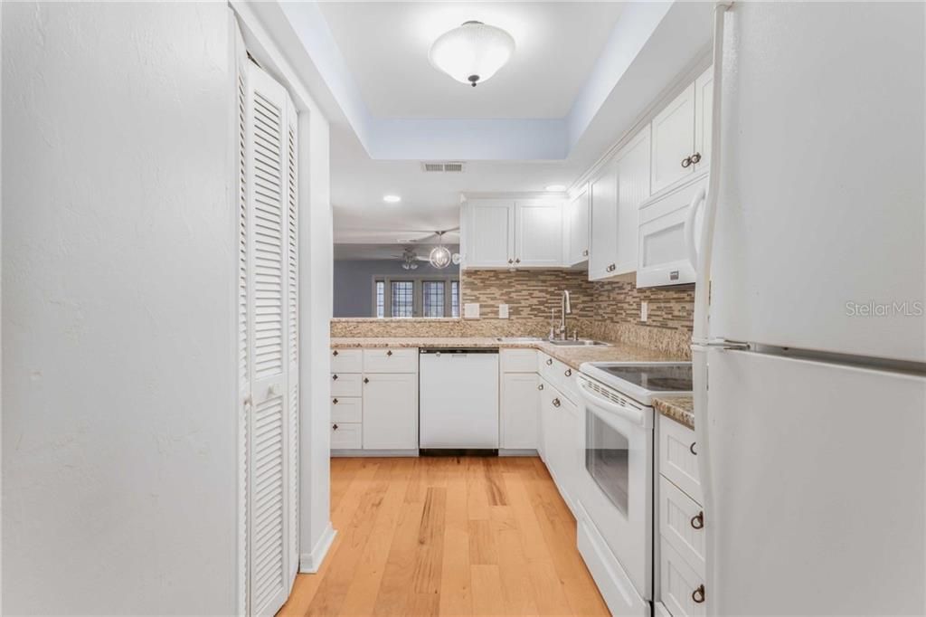 Activo con contrato: $149,000 (2 camas, 2 baños, 1320 Pies cuadrados)