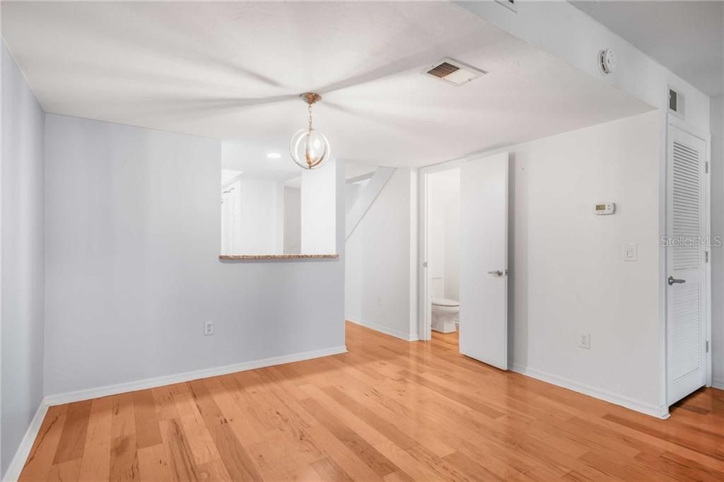 Activo con contrato: $149,000 (2 camas, 2 baños, 1320 Pies cuadrados)