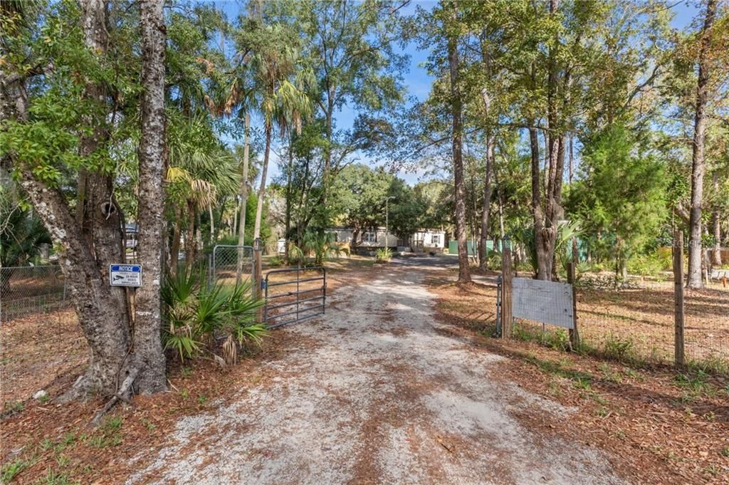 For Sale: $222,900 (3 beds, 2 baths, 1500 Square Feet)