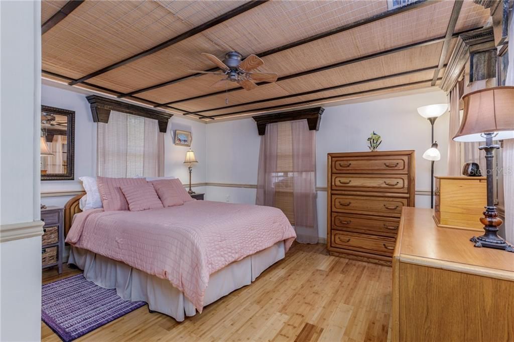 En Venta: $410,000 (5 camas, 3 baños, 1540 Pies cuadrados)