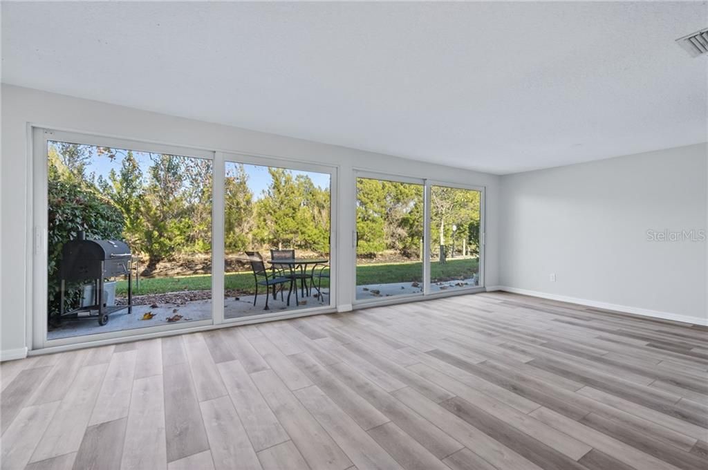 Activo con contrato: $159,900 (2 camas, 2 baños, 1584 Pies cuadrados)