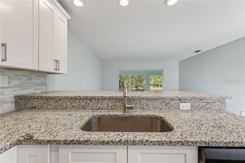 Activo con contrato: $159,900 (2 camas, 2 baños, 1584 Pies cuadrados)