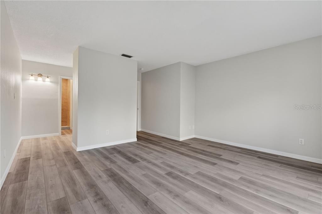 Activo con contrato: $159,900 (2 camas, 2 baños, 1584 Pies cuadrados)