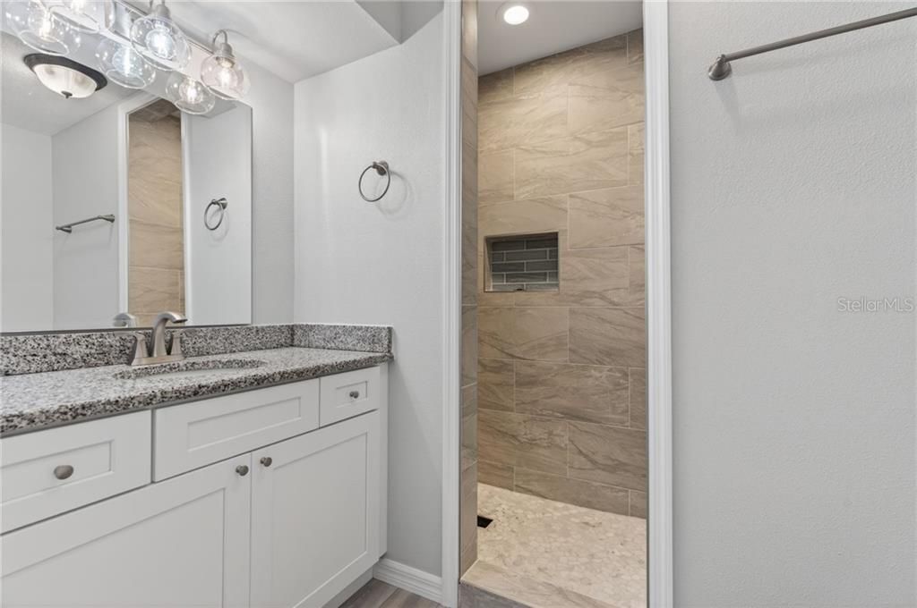 Activo con contrato: $159,900 (2 camas, 2 baños, 1584 Pies cuadrados)