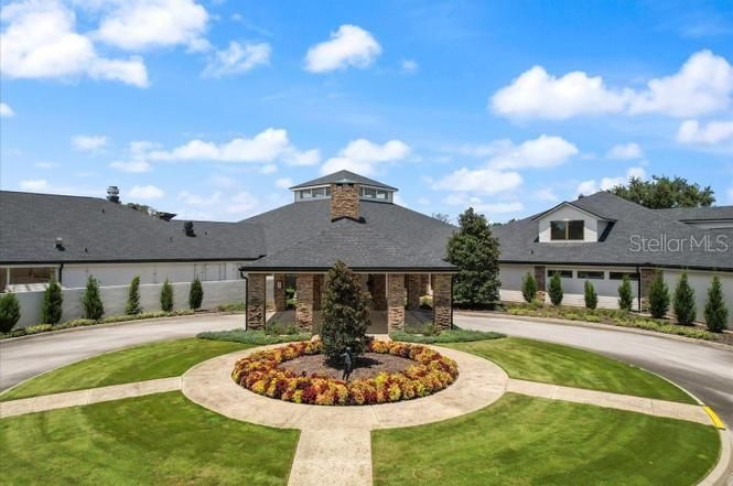待售: $159,000 (0.94 acres)