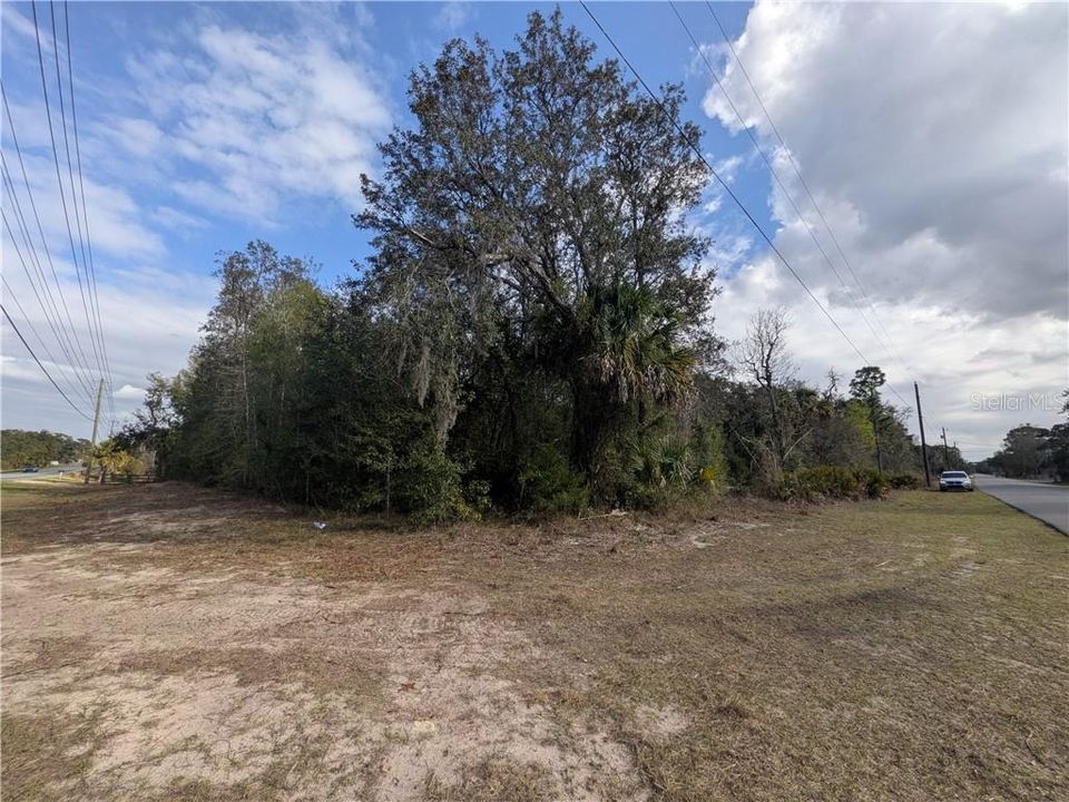 На продажу: $79,900 (1.89 acres)