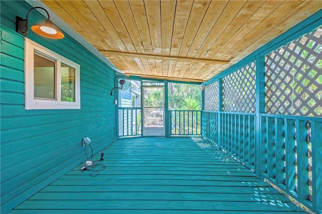 На продажу: $179,000 (2 спален, 1 ванн, 776 Квадратных фут)