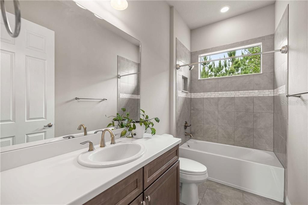 For Sale: $949,000 (4 beds, 3 baths, 2602 Square Feet)