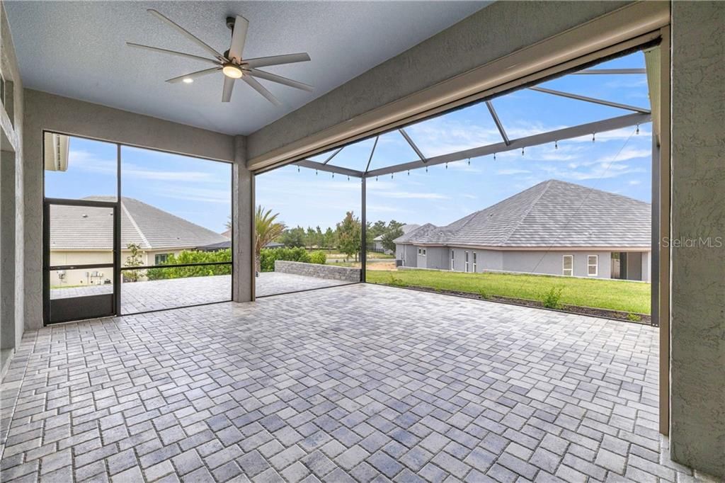 For Sale: $949,000 (4 beds, 3 baths, 2602 Square Feet)