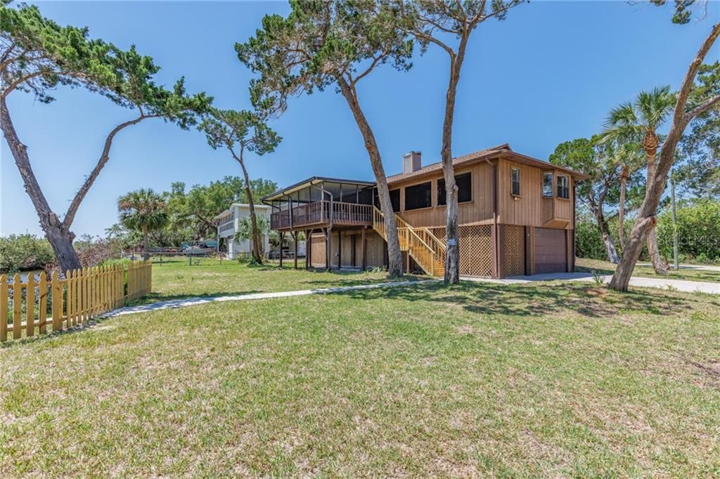 En Venta: $375,000 (2 camas, 2 baños, 1040 Pies cuadrados)