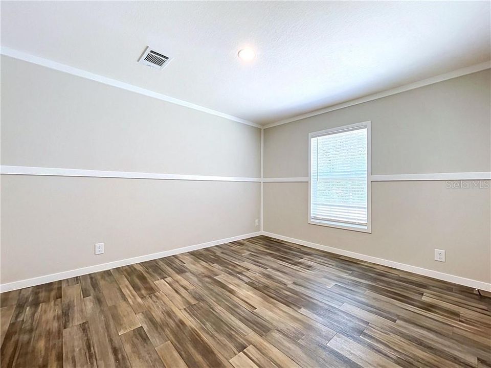 Active With Contract: $244,900 (3 beds, 2 baths, 1500 Square Feet)
