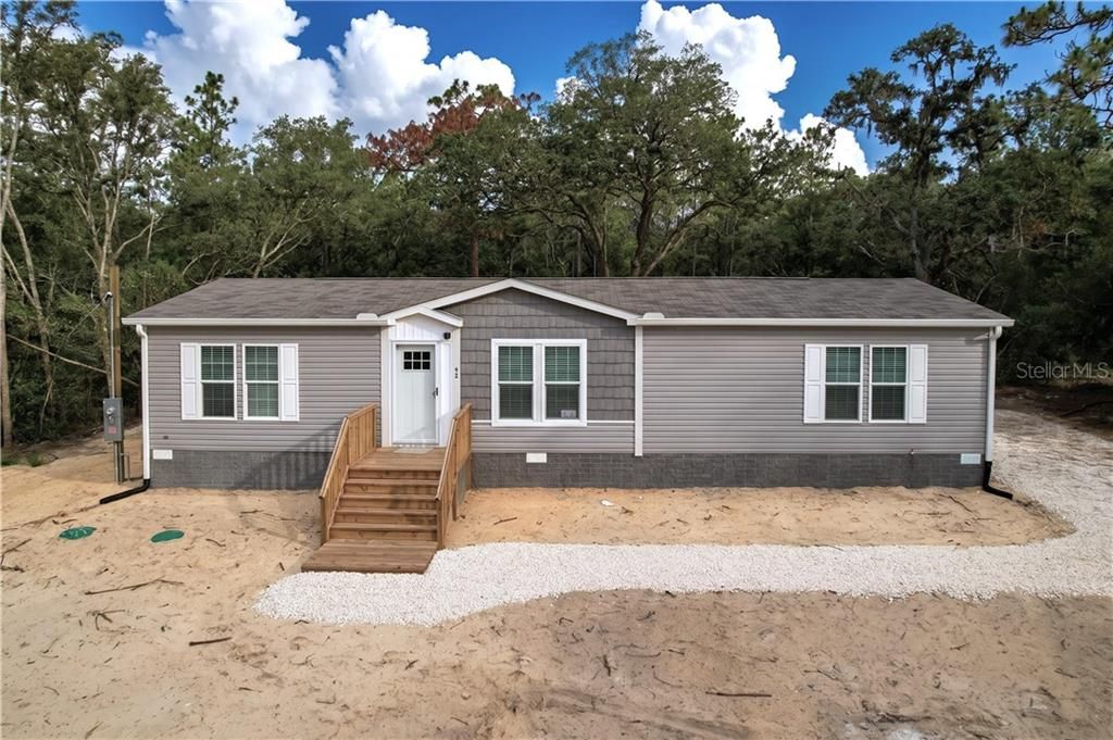 Active With Contract: $244,900 (3 beds, 2 baths, 1500 Square Feet)