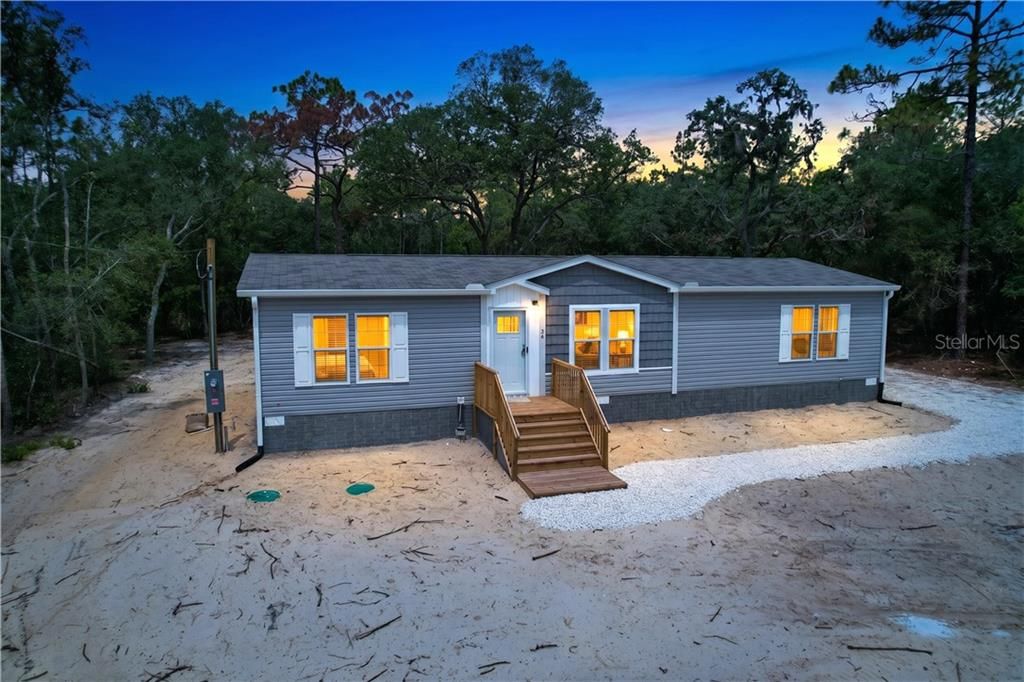 Active With Contract: $244,900 (3 beds, 2 baths, 1500 Square Feet)