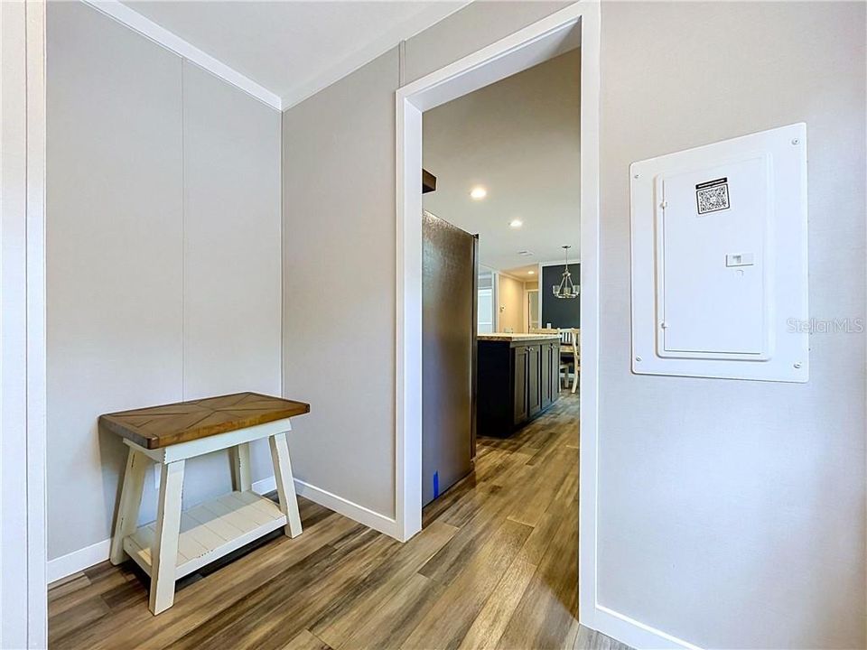 Active With Contract: $244,900 (3 beds, 2 baths, 1500 Square Feet)