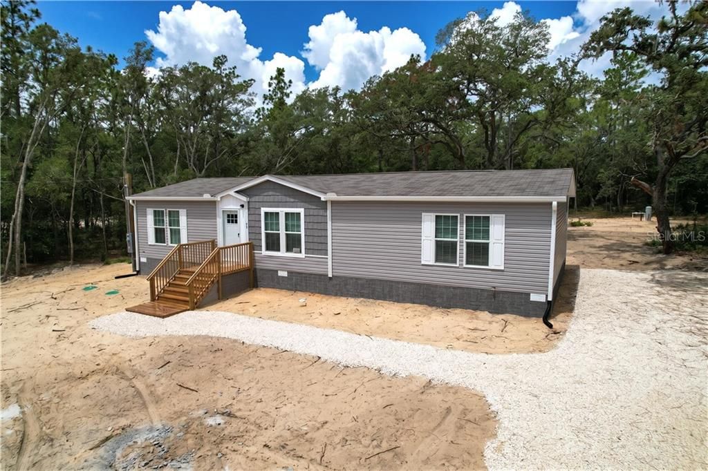 Active With Contract: $244,900 (3 beds, 2 baths, 1500 Square Feet)