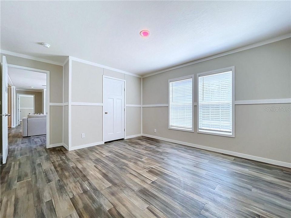 Active With Contract: $244,900 (3 beds, 2 baths, 1500 Square Feet)