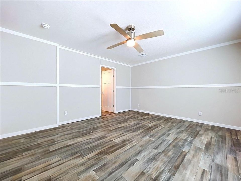 Active With Contract: $244,900 (3 beds, 2 baths, 1500 Square Feet)