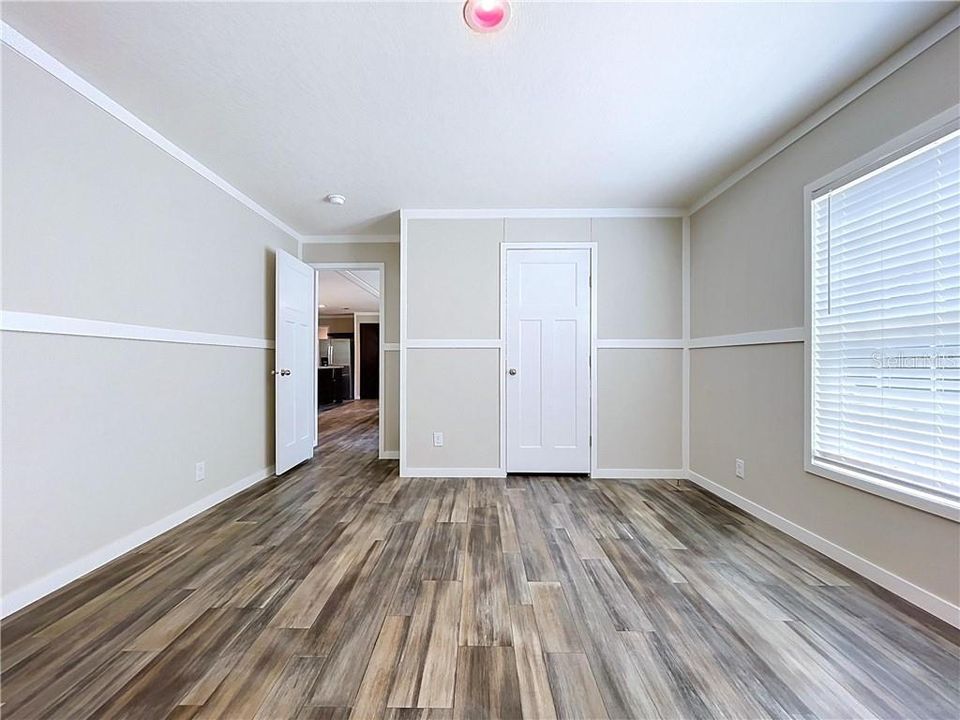 Active With Contract: $244,900 (3 beds, 2 baths, 1500 Square Feet)