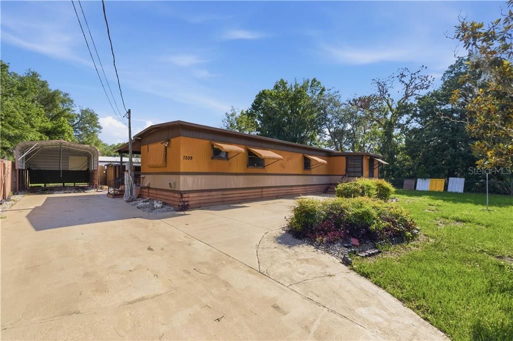Active With Contract: $109,500 (2 beds, 2 baths, 924 Square Feet)