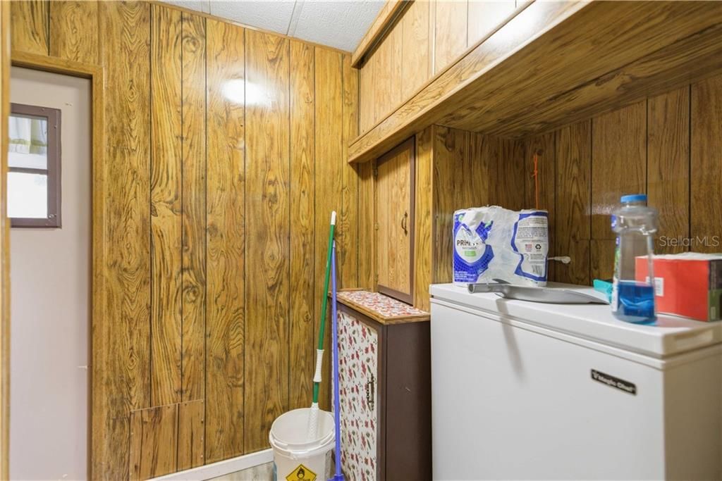Active With Contract: $109,500 (2 beds, 2 baths, 924 Square Feet)