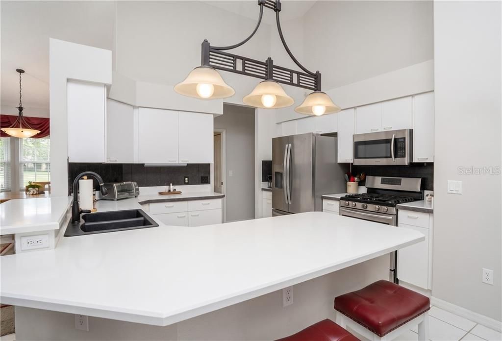 En Venta: $359,000 (3 camas, 2 baños, 1893 Pies cuadrados)