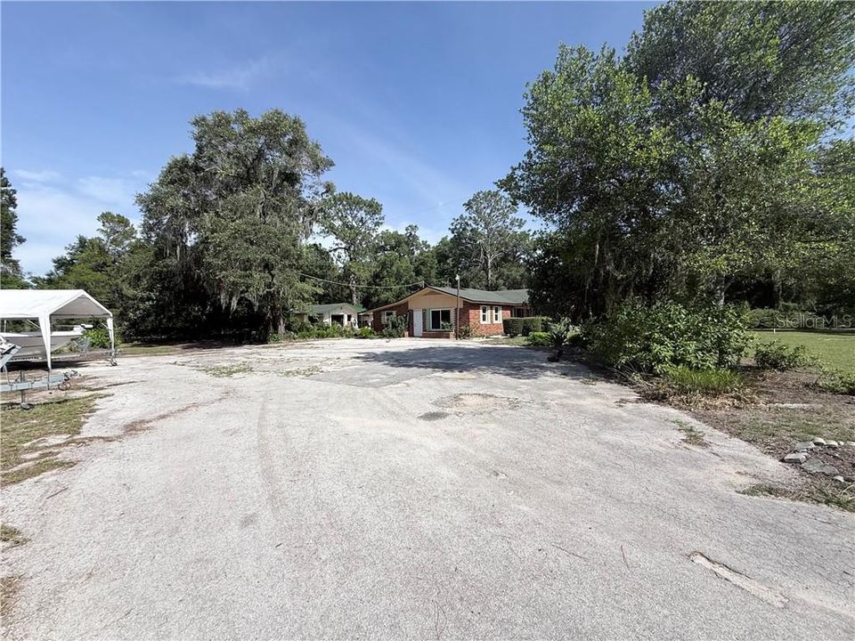 For Sale: $485,000 (5 beds, 3 baths, 3761 Square Feet)