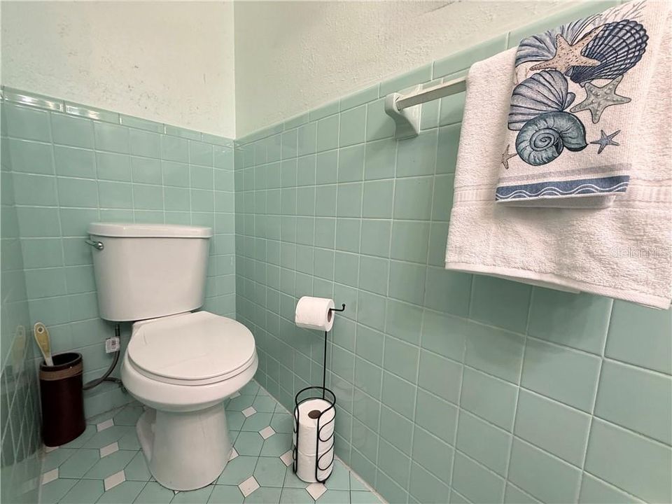 For Sale: $485,000 (5 beds, 3 baths, 3761 Square Feet)