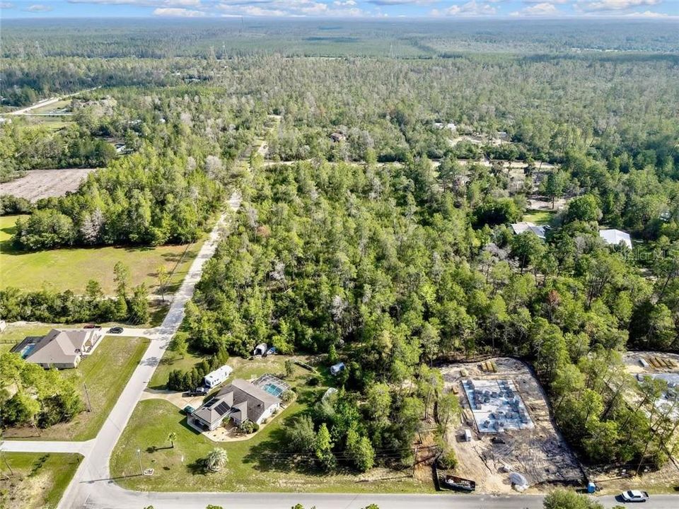 На продажу: $189,900 (3.03 acres)