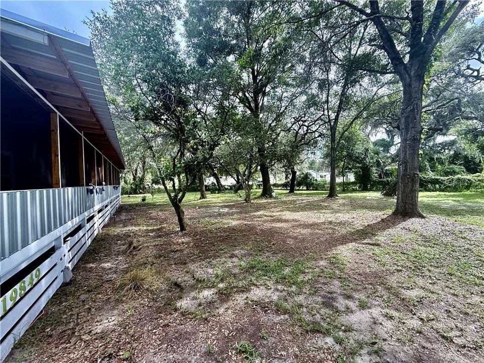For Sale: $179,900 (2 beds, 2 baths, 840 Square Feet)