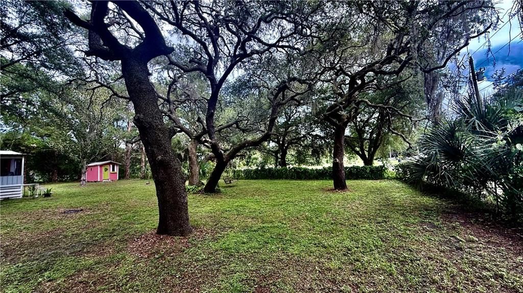 For Sale: $179,900 (2 beds, 2 baths, 840 Square Feet)