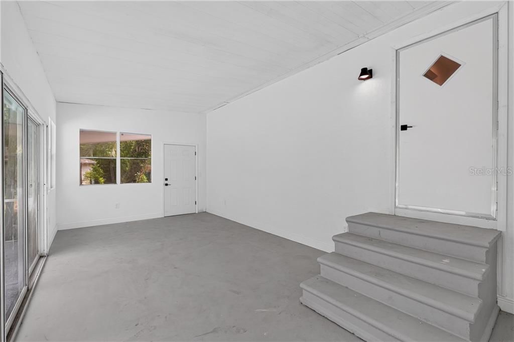 На продажу: $235,000 (4 спален, 2 ванн, 1473 Квадратных фут)