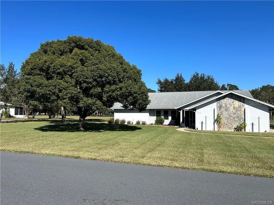 For Rent: $0 (3 beds, 2 baths, 1779 Square Feet)