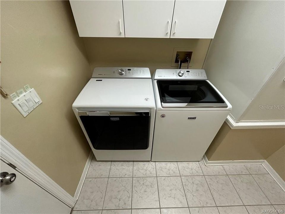 For Rent: $0 (3 beds, 2 baths, 1779 Square Feet)