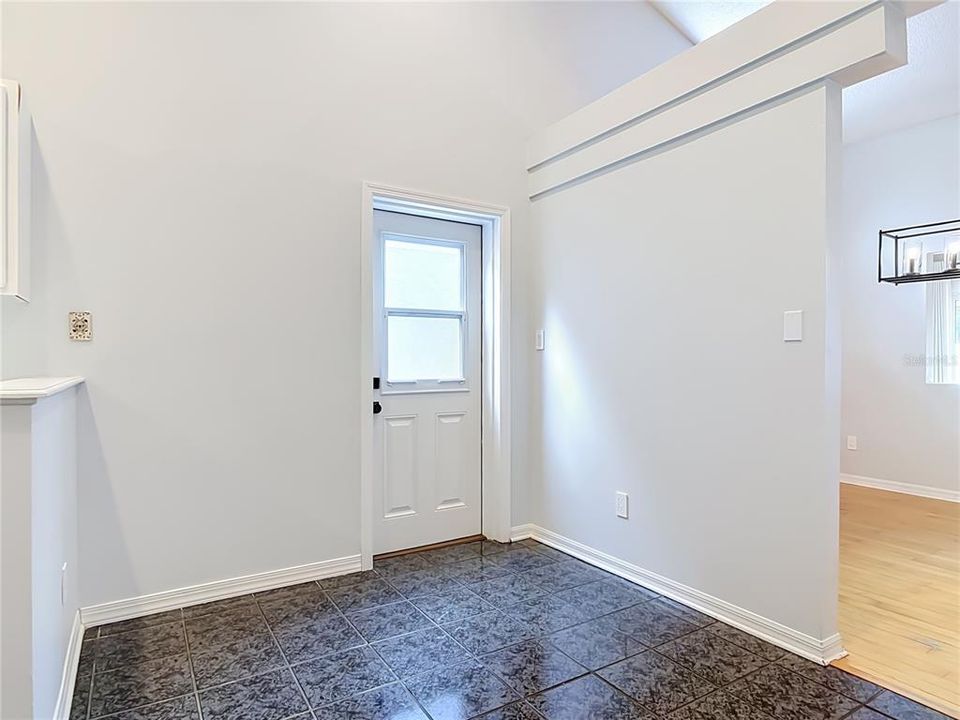 For Sale: $425,000 (3 beds, 2 baths, 1658 Square Feet)