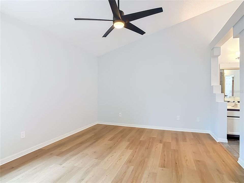 For Sale: $425,000 (3 beds, 2 baths, 1658 Square Feet)
