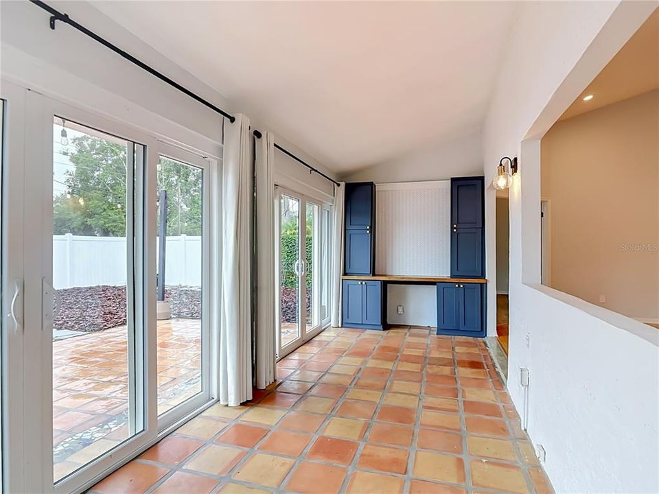 For Sale: $425,000 (3 beds, 2 baths, 1658 Square Feet)