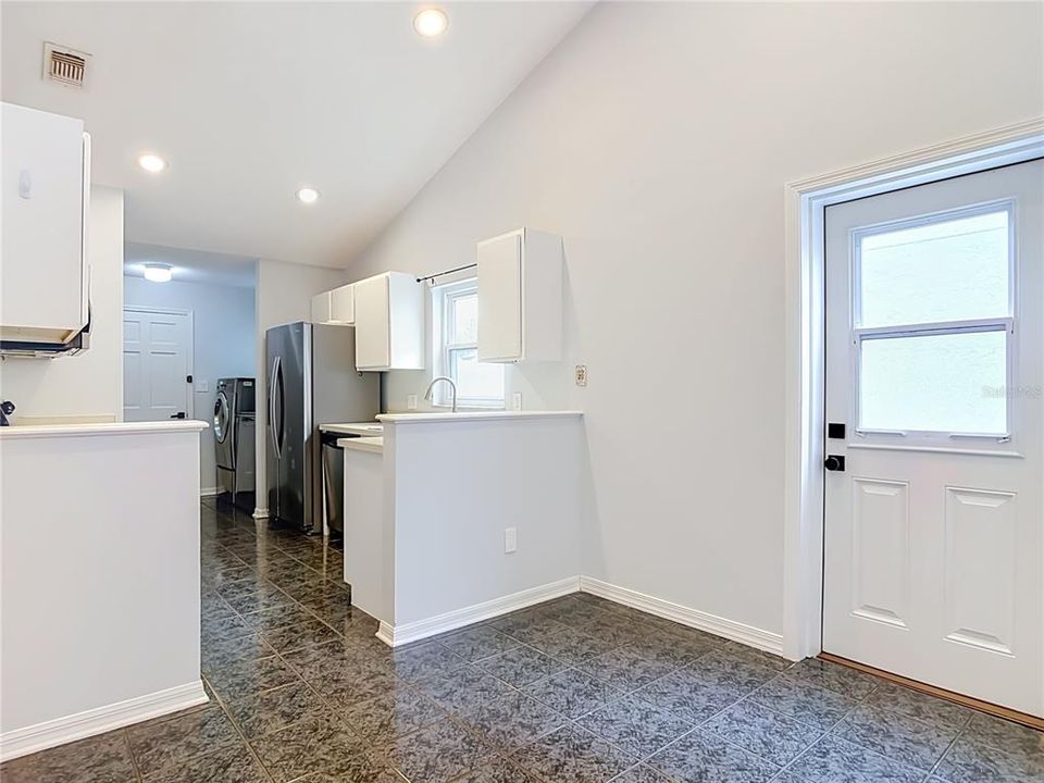 For Sale: $425,000 (3 beds, 2 baths, 1658 Square Feet)