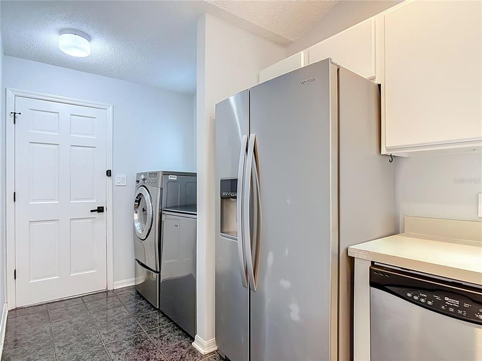 For Sale: $425,000 (3 beds, 2 baths, 1658 Square Feet)