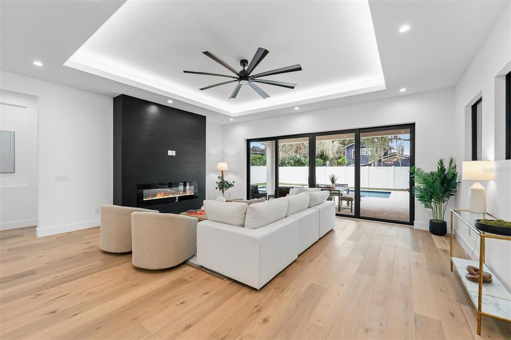 На продажу: $1,799,900 (5 спален, 4 ванн, 3252 Квадратных фут)