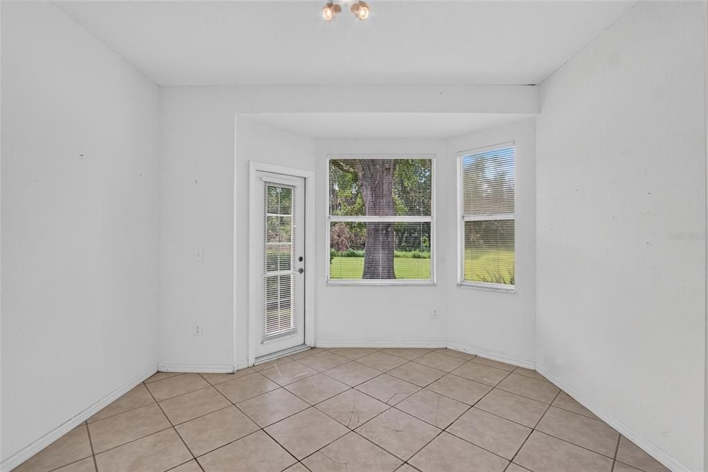 For Sale: $175,000 (2 beds, 2 baths, 1488 Square Feet)
