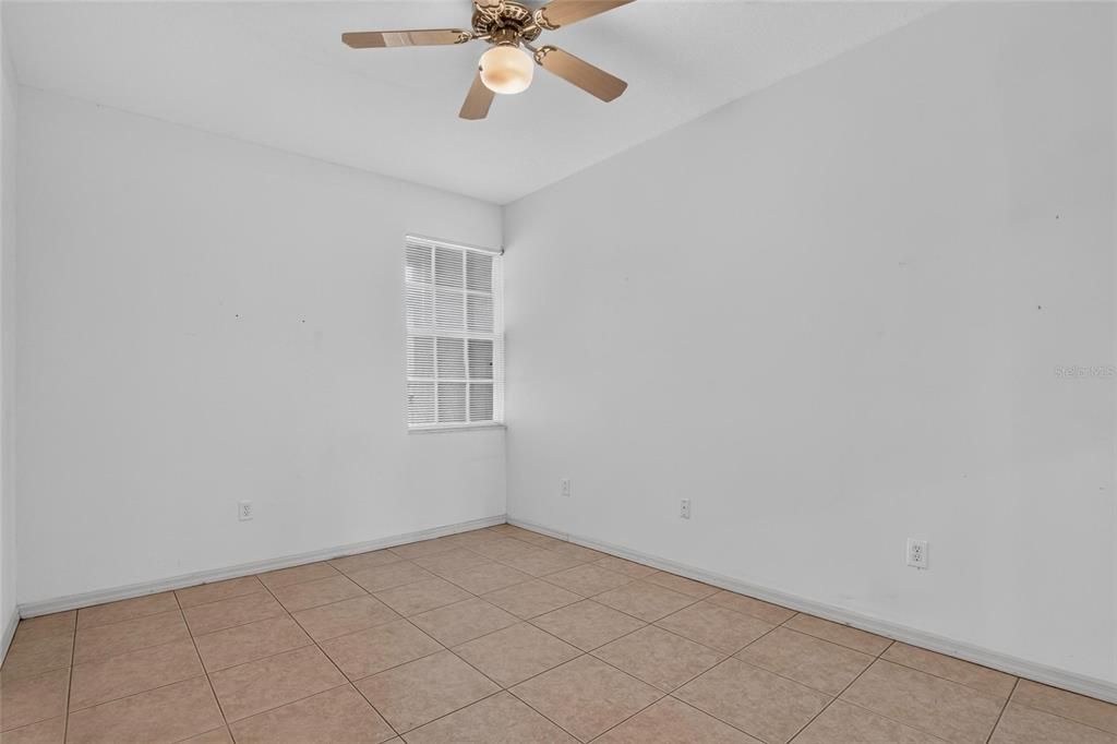 For Sale: $175,000 (2 beds, 2 baths, 1488 Square Feet)