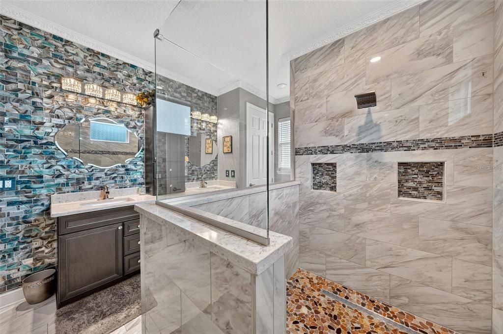For Sale: $603,900 (3 beds, 3 baths, 2646 Square Feet)