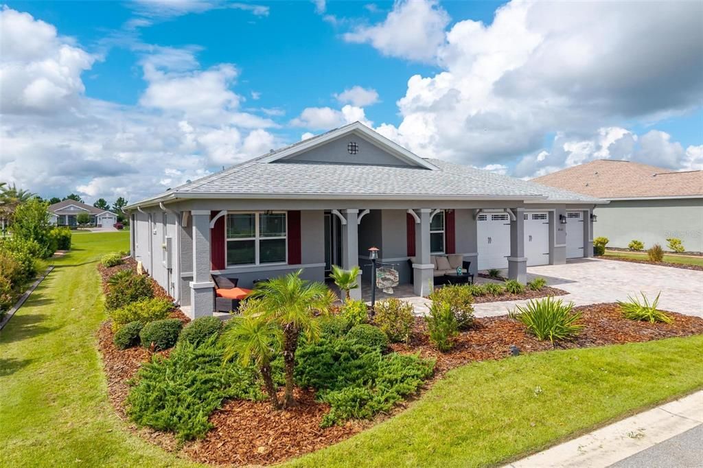 For Sale: $603,900 (3 beds, 3 baths, 2646 Square Feet)