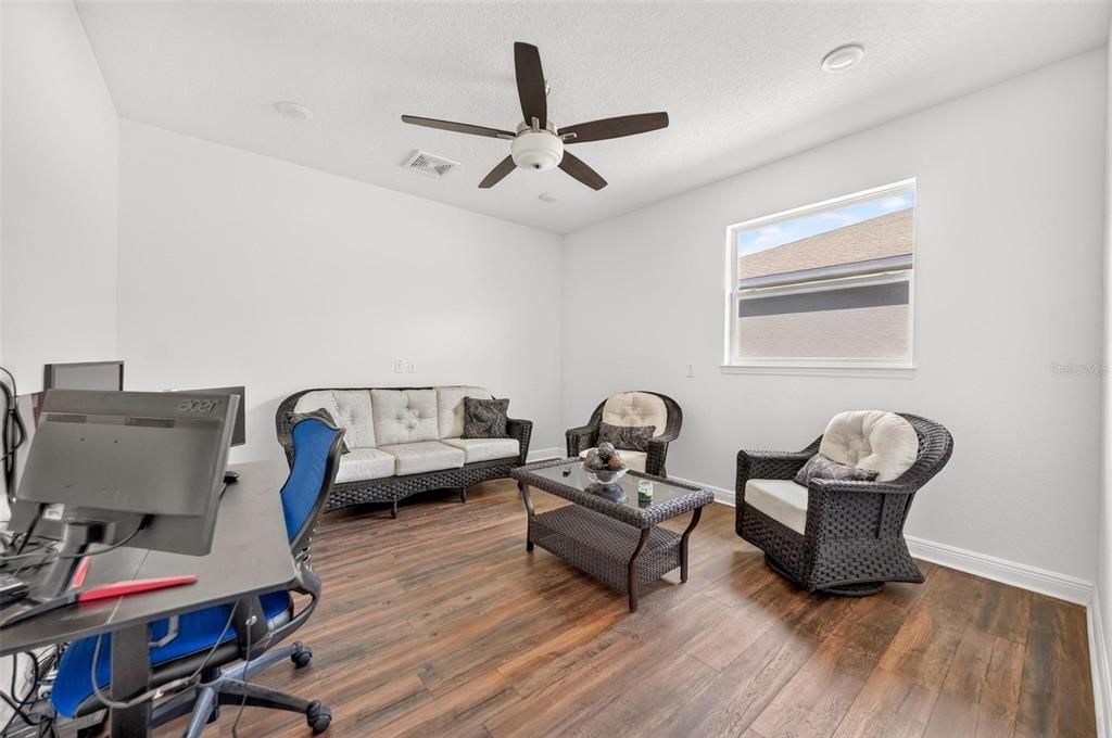 For Sale: $603,900 (3 beds, 3 baths, 2646 Square Feet)