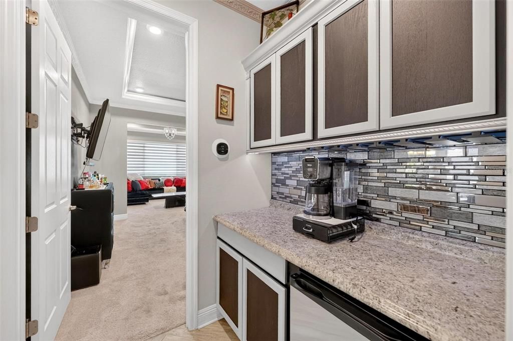 For Sale: $603,900 (3 beds, 3 baths, 2646 Square Feet)