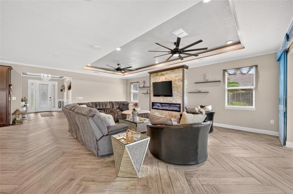 For Sale: $603,900 (3 beds, 3 baths, 2646 Square Feet)